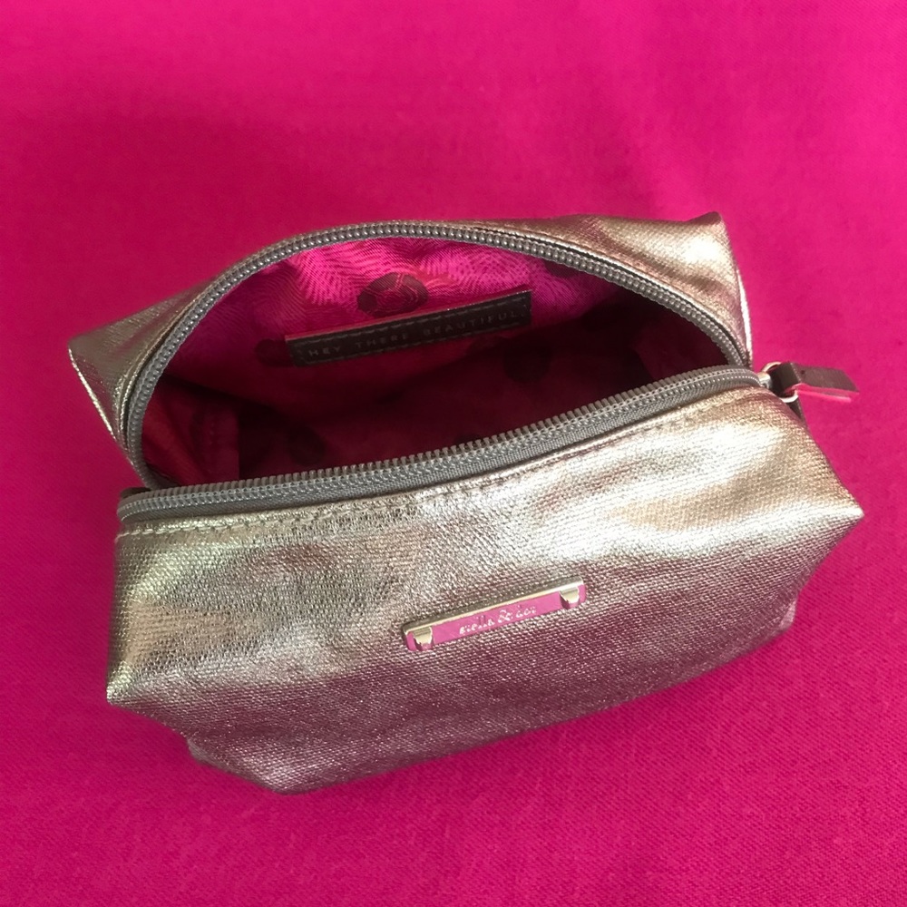 Stella & Dot Pouf Cosmetics Bag - Picture 9 of 9